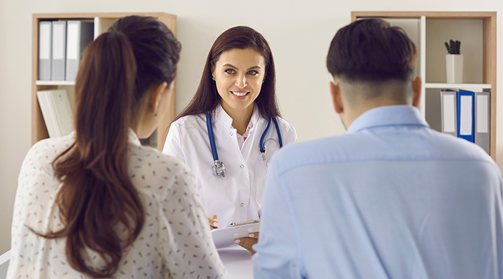 Chiroyli yalangoch qizlar rasmlari