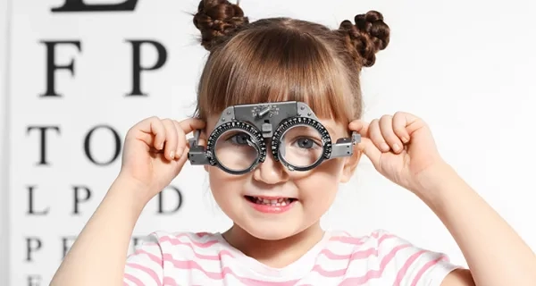 Çocuklarda Ekran Süresi Uzadıkça Göz Problemleri Artıyor!