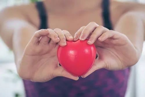How Do Heart Disease Risk Factors Affect Women and Men?