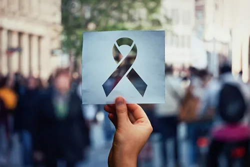 HIV Pandemisini Önlemenin Yolu da Farkındalıktan Geçiyor