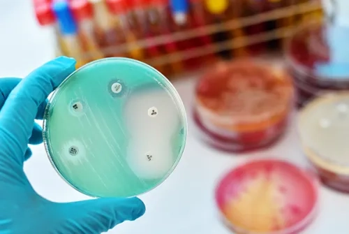 WHO (World Health Organization) Warns for Antibiotic Resistance!