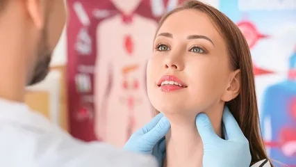 Gebelikte Tiroid Hastalıkları Anneyi Olduğu Kadar Bebeği de Etkiliyor