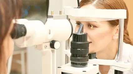 Tiroid Hastalıkları Dikkatli Göz Muayenesi Gerektiriyor