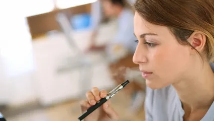 Elektronik Sigara Kalp Krizine Yol Açabilir!