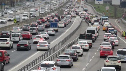 İstanbul’ un Yavaşlayan Trafiği Kanser Riskini Artırıyor!