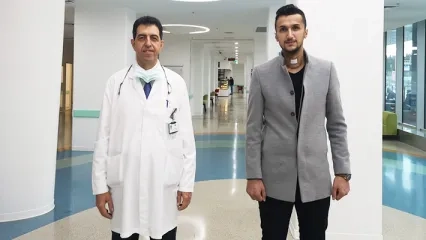 Trakeostomi Nedeniyle Sesini Kaybeden Genç, Aylar Sonra Tekrar Sesine Kavuştu