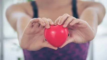 How Do Heart Disease Risk Factors Affect Women and Men?